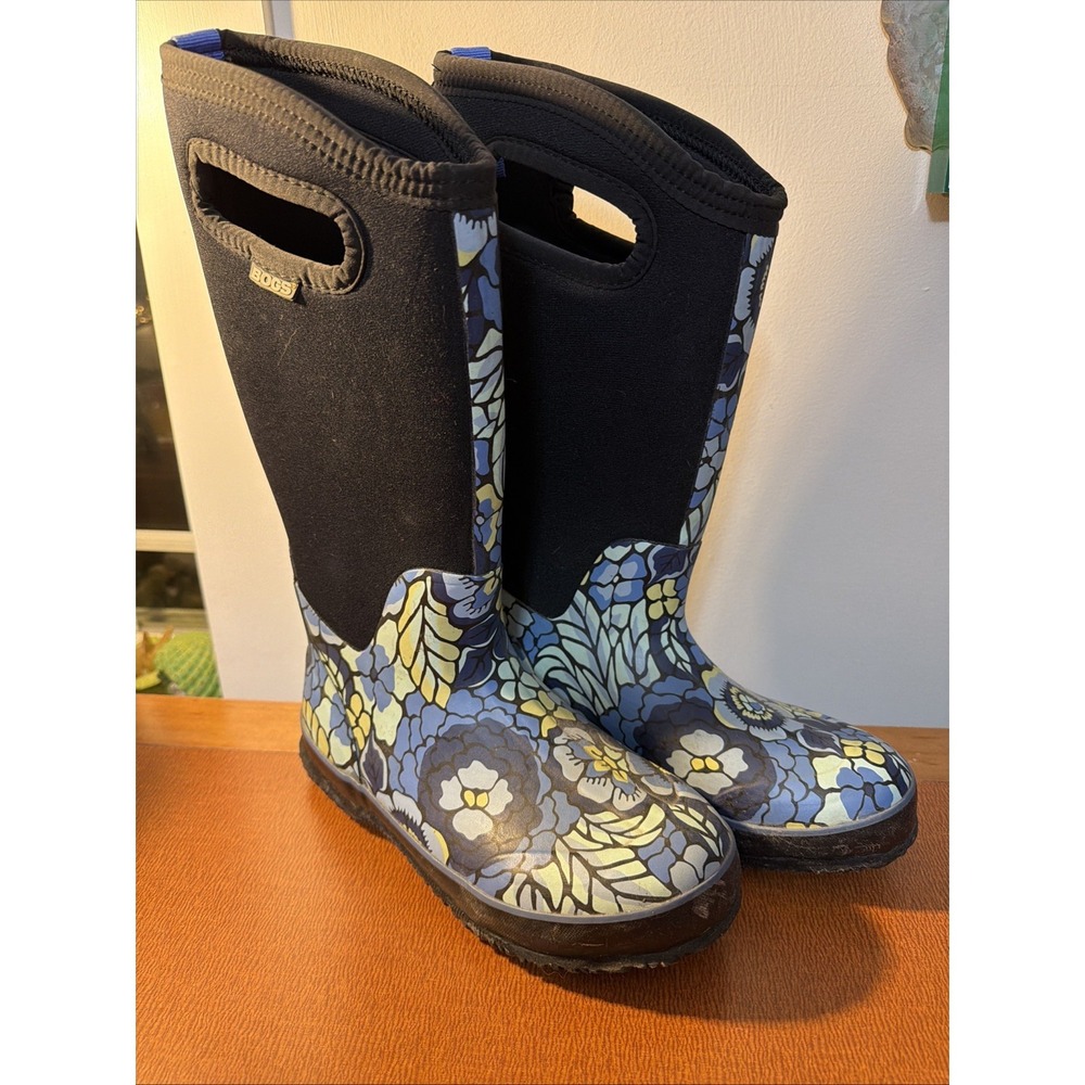 Bogs Women's Classic High Paisley Insulated Waterproof‎ Boot Size 6